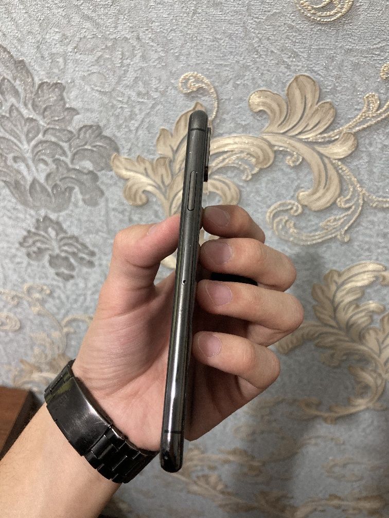 iPhone XS 64Gb Zo'r holatda