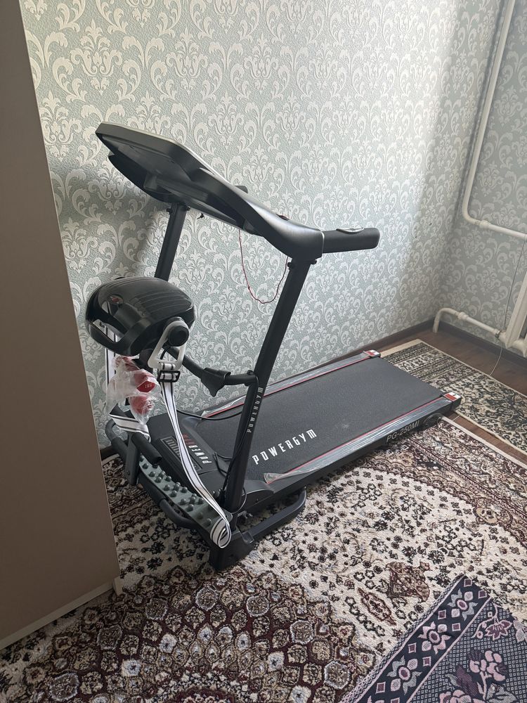 Почти новый дорожка