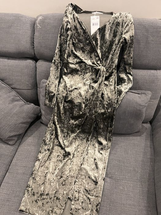 Чисто нова рокля Mango