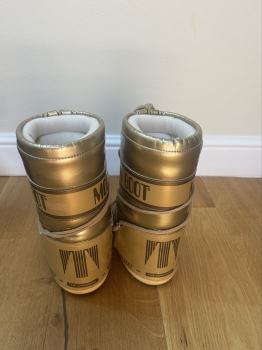 Moon boot auriu originale