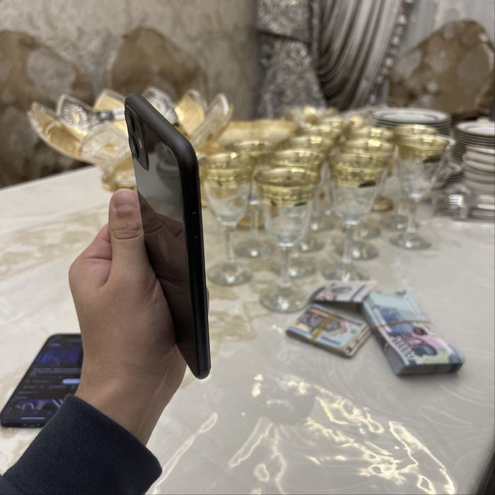 Iphone 11 , 92 yomks radnoy yangiday