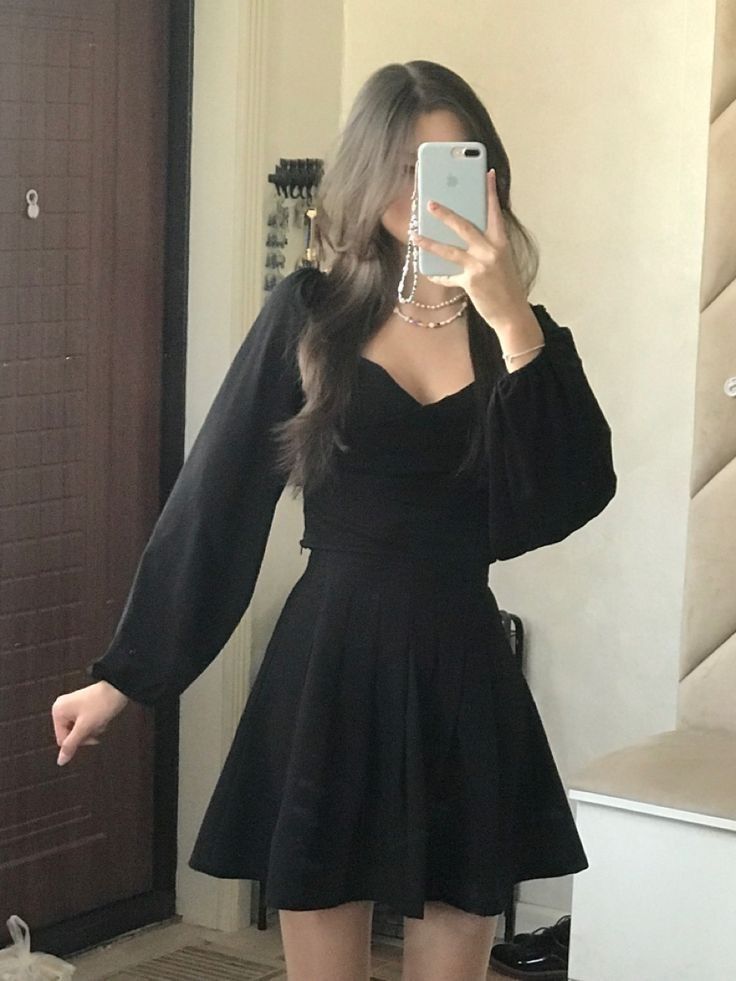 НОВОЕ черное платье