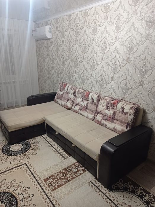 Продам диван угловой