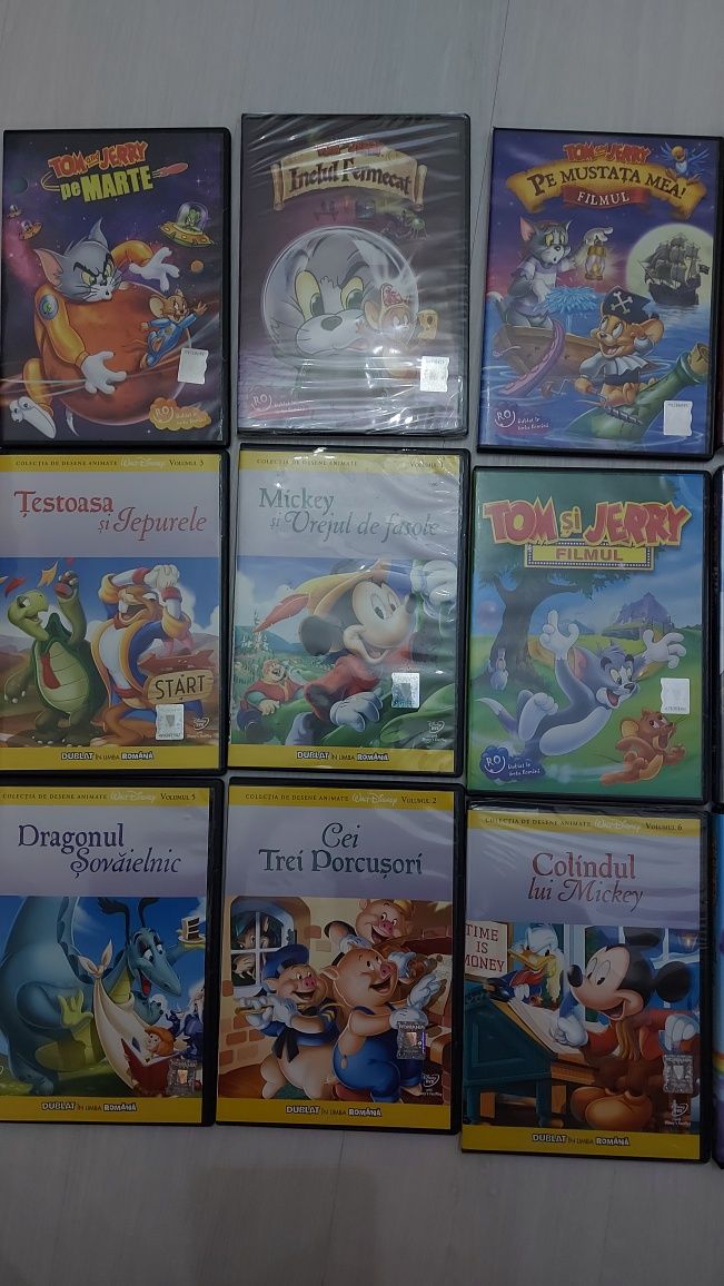 Vand DVD-uri colectia Tom si Jerry