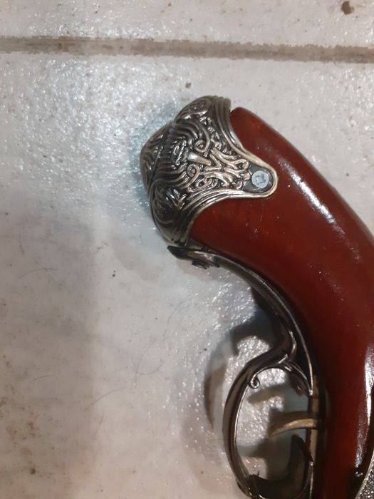 Красив кремъчен пистолет,пищов,оръжие