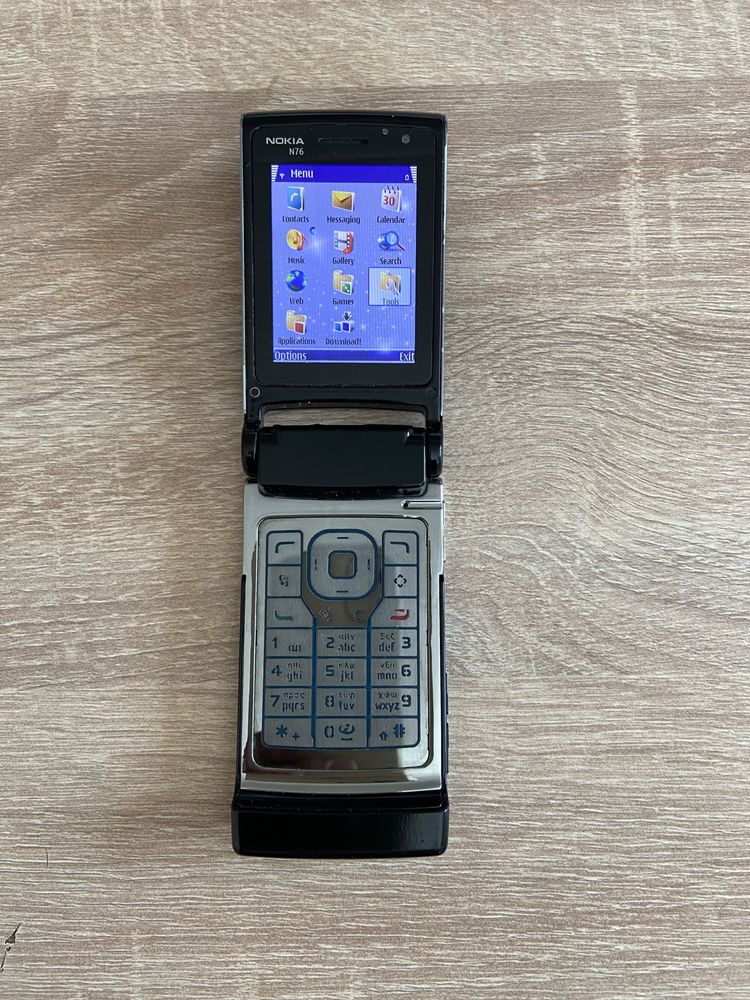 Nokia N 76 перфектно работещ.