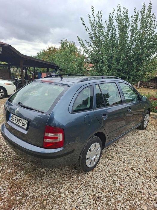 Продавам шкода фабия