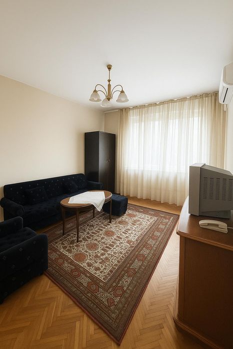 Дава се под наем Двустаен апартамент в Пловдив, Център - 65 кв.м за 332 € - Снимка #2