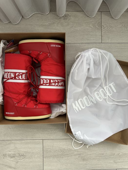 Moon Boot Rosu .