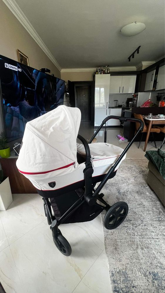 Cybex Priam Ferrari