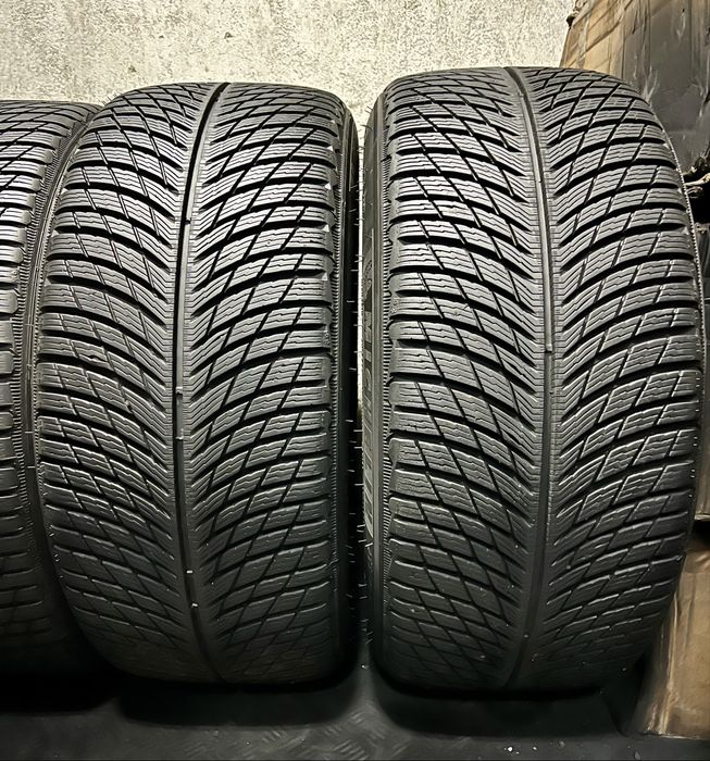 като Нови 265/40/20 и 295/35/20 MICHELIN