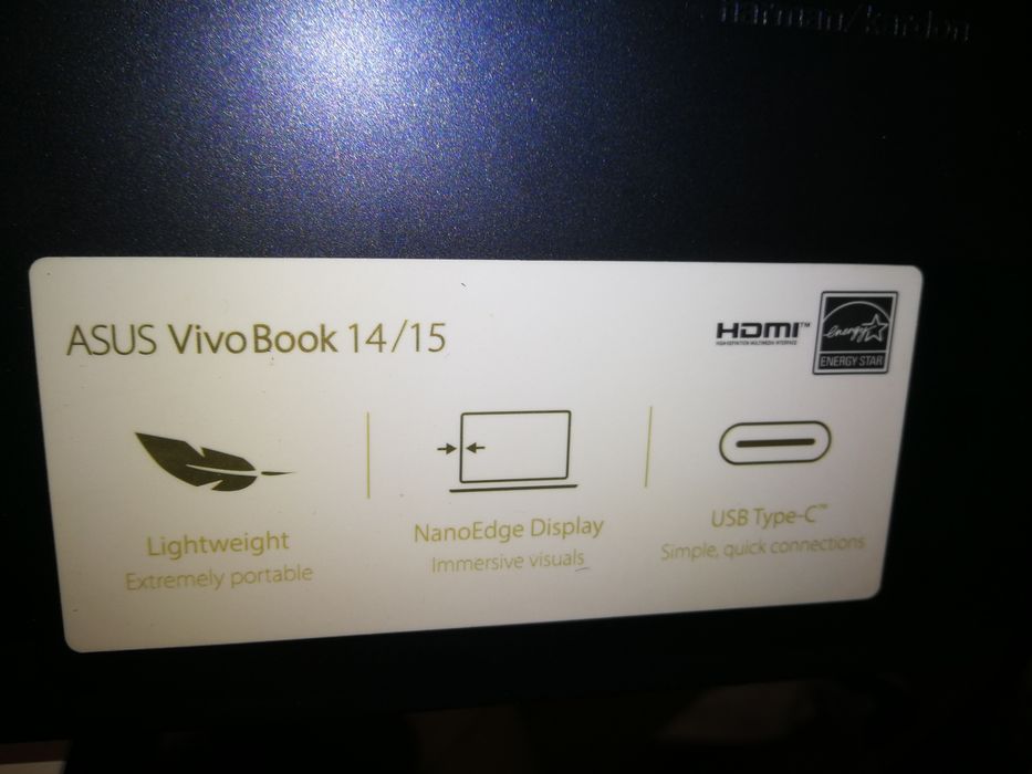 Asus VivoBook M513I M513IA-WB514T работещ, на части.