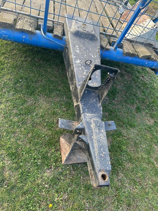 Trailer baloti rotunzi și cisterna