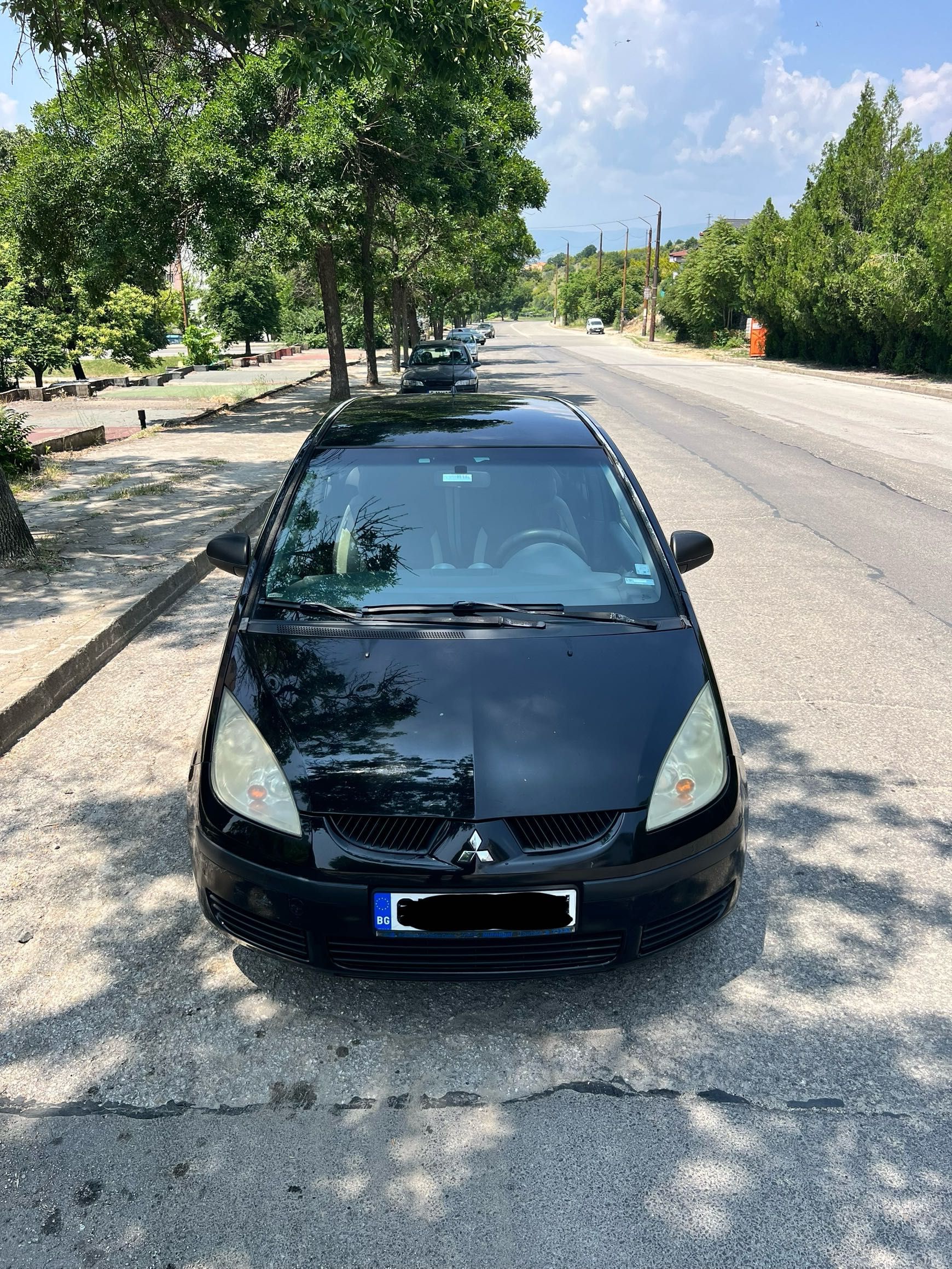 Mitsubishi Colt бензин 1.1 12V 2004 г.