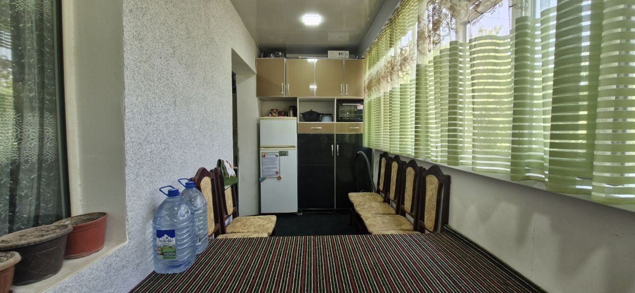 Срочно продаётся 3-х комнатная квартира на 3-этажа в 5/5