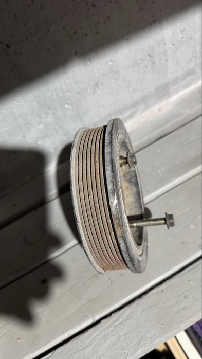 Шкив 3,5 тайота матор