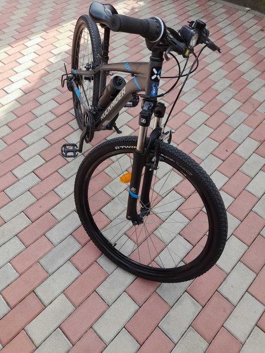 Vând bicicleta ROCKRIDER ST 100 GREY