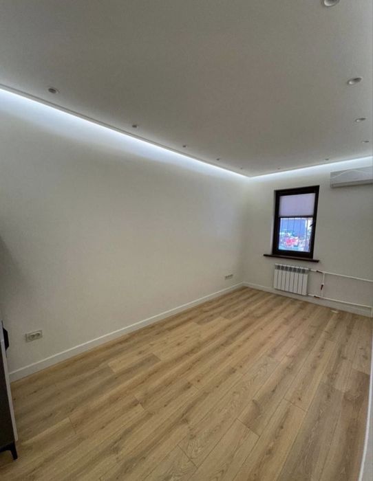 Ойбек Хуаевей СГБ | 75кв - нежилое помещение Аренда