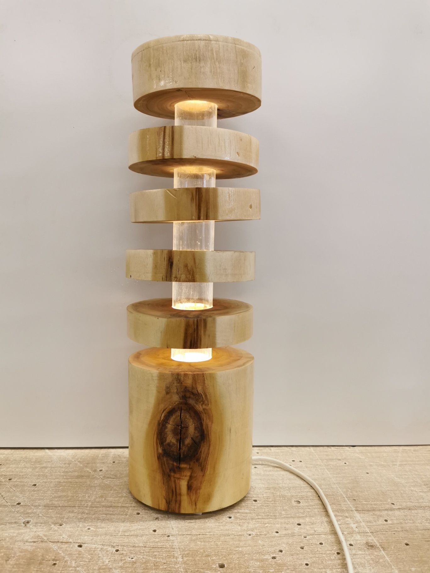 Lampa ambientala LED - hand made - lemn natural