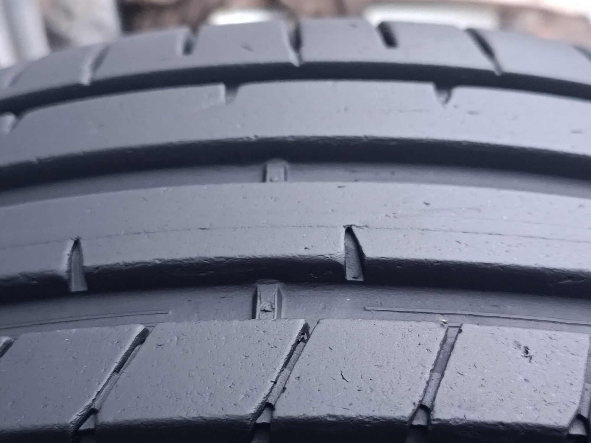 225/45/17 Dunlop