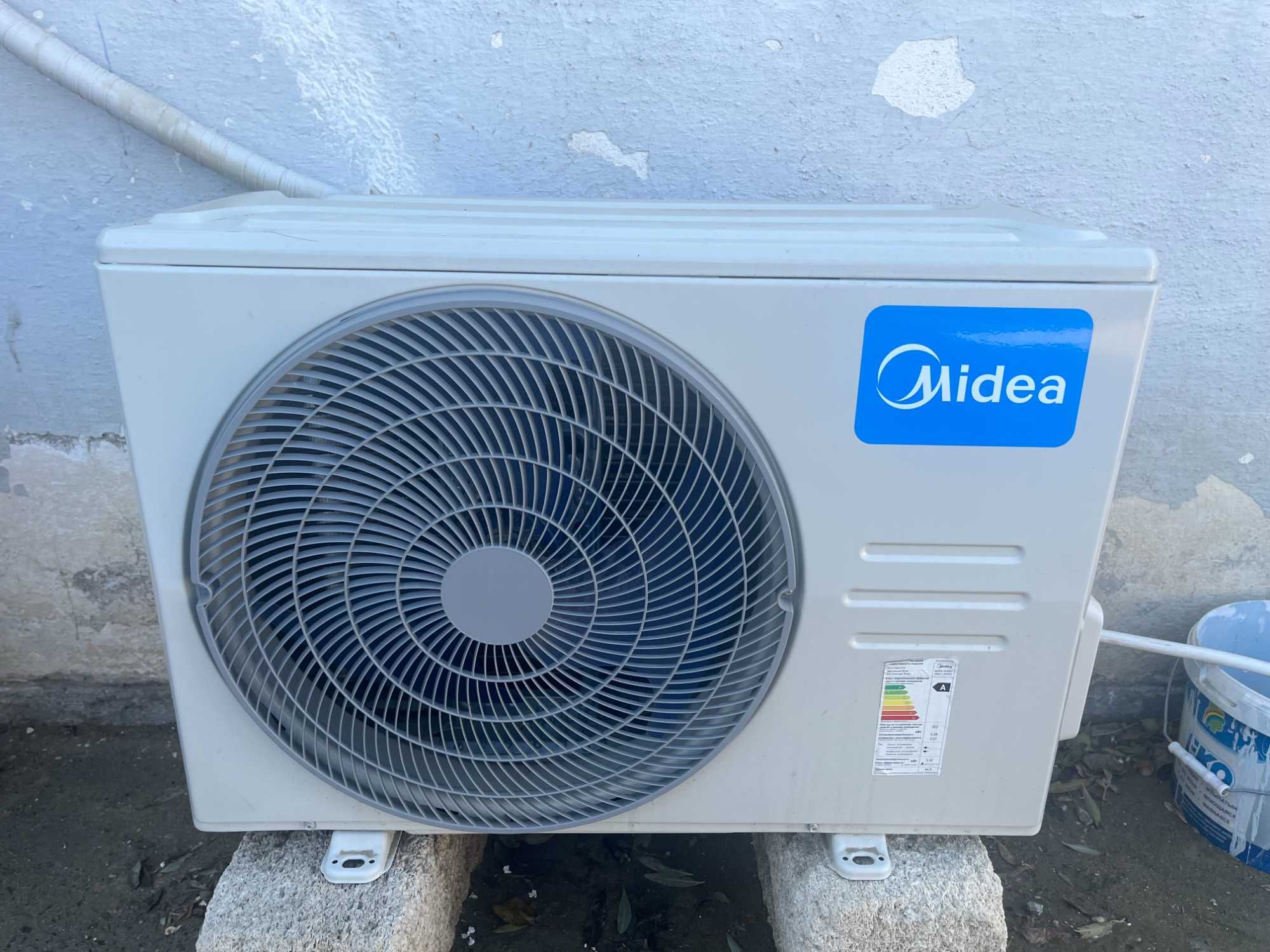 Кондиционер Двух Блочный Midea MSAG-18HRN1