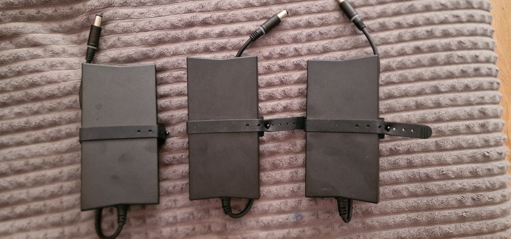 Alimentatoare Dell 130w