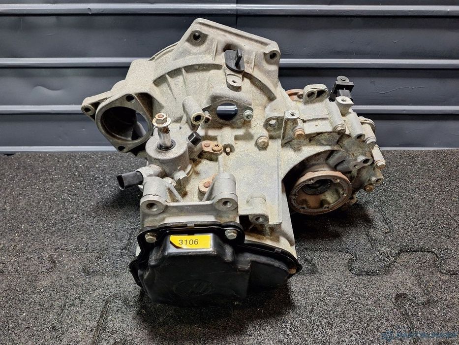 Cutie de viteze VOLKSWAGEN GOLF IV (1J1) [ 1997 - 2007 ] TDI (AGR, ALH) 66KW|90HP OEM EBJ