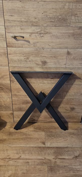 Дизайнерски крака за маса