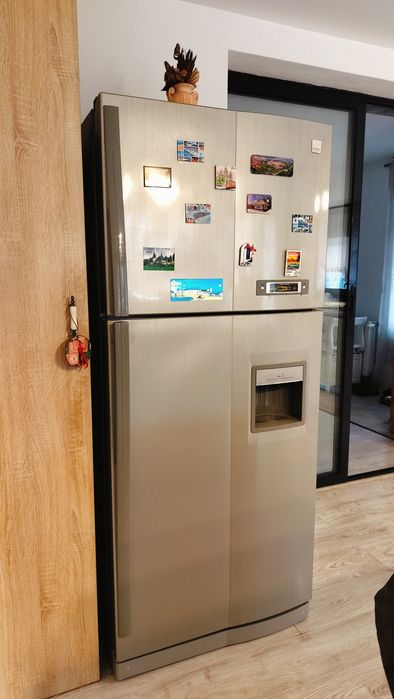 Vând frigider No frost Daewoo