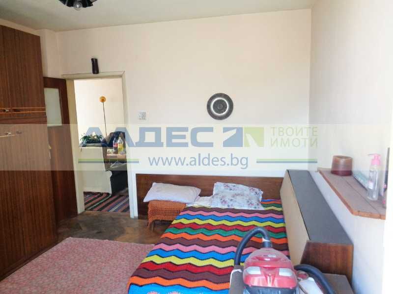 Дава се под наем Тристаен апартамент в София, Център - 104 кв.м за 459 € - Снимка #3