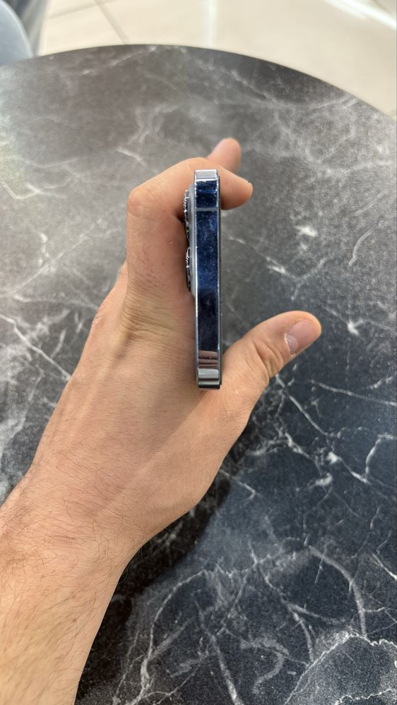 Iphone 13 pro blue