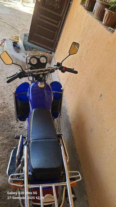 Yaxshi holatda matotsikl sotiladi