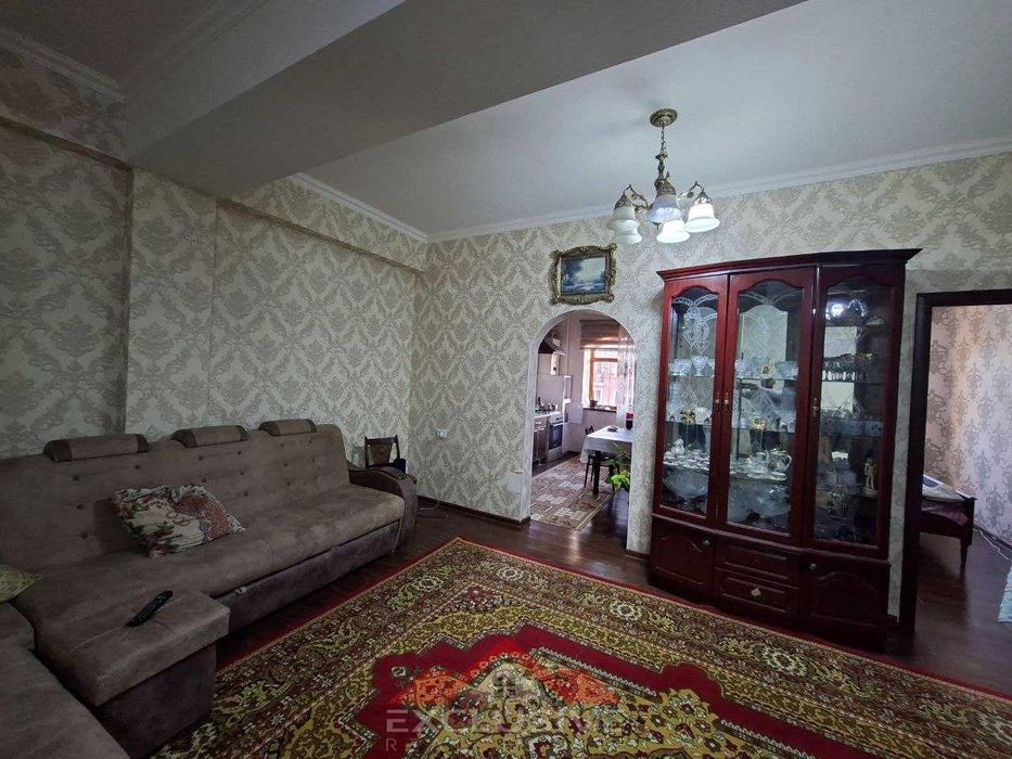 3х комнатная квартира на 9 этаже 54кв/м, в Самарканде