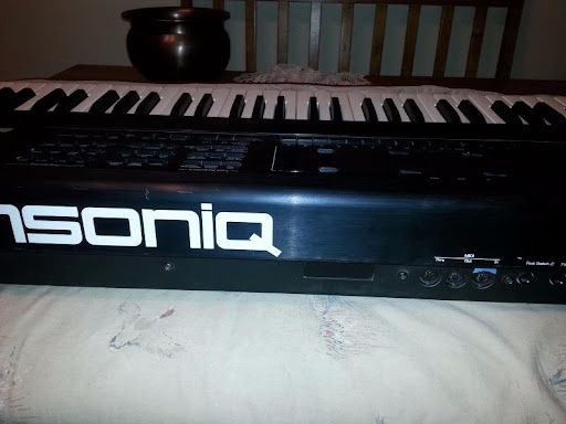 Ensoniq ts10 1994 yil