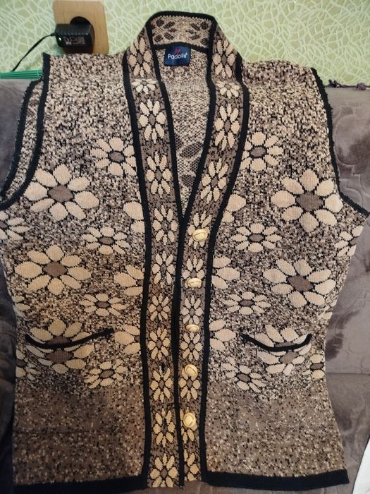 Кардиганы /женская одежда.