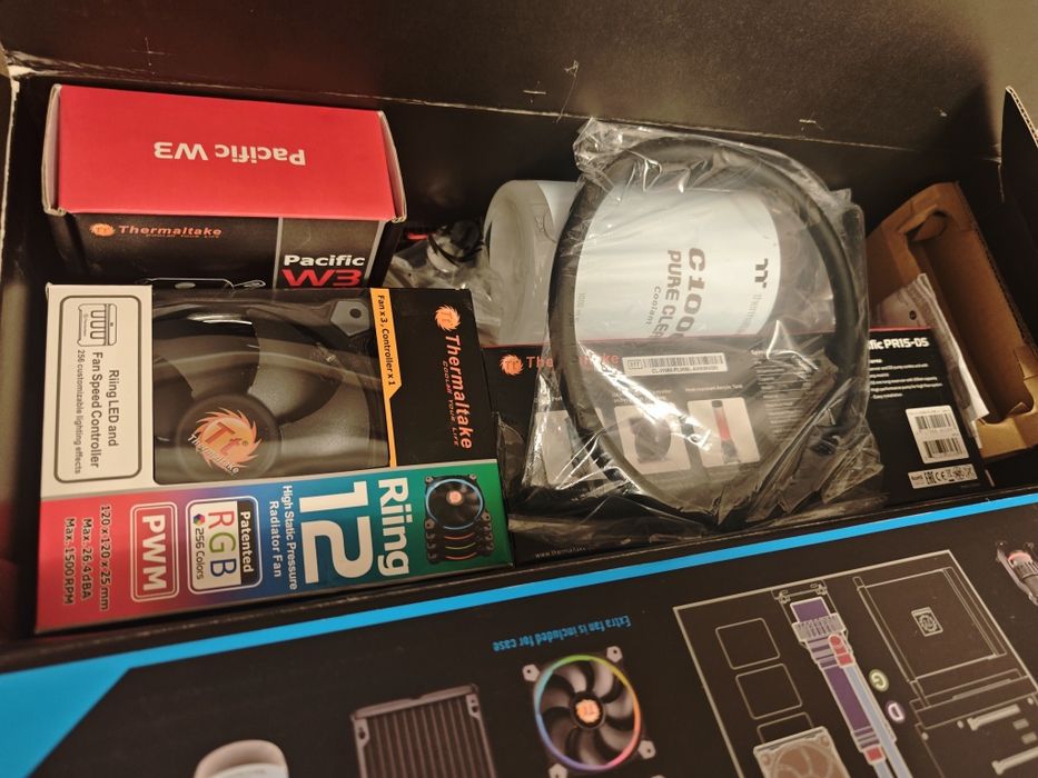 Набор системы охлаждения Thermaltake Pacific M240