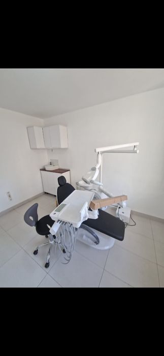 Închiriez cabinet stomatologic