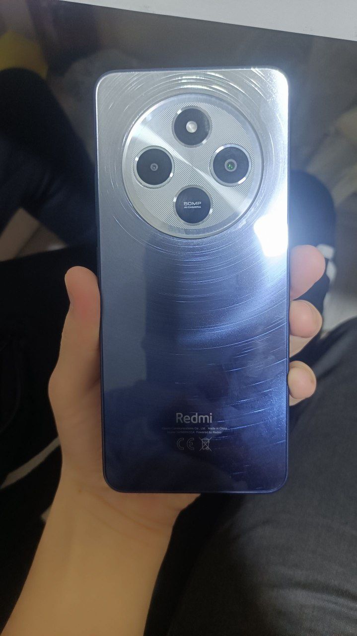 redmi 14 c
xotira 256/8+8
olinganiga 1 oy bo'lgan 
hamma tarafi edial