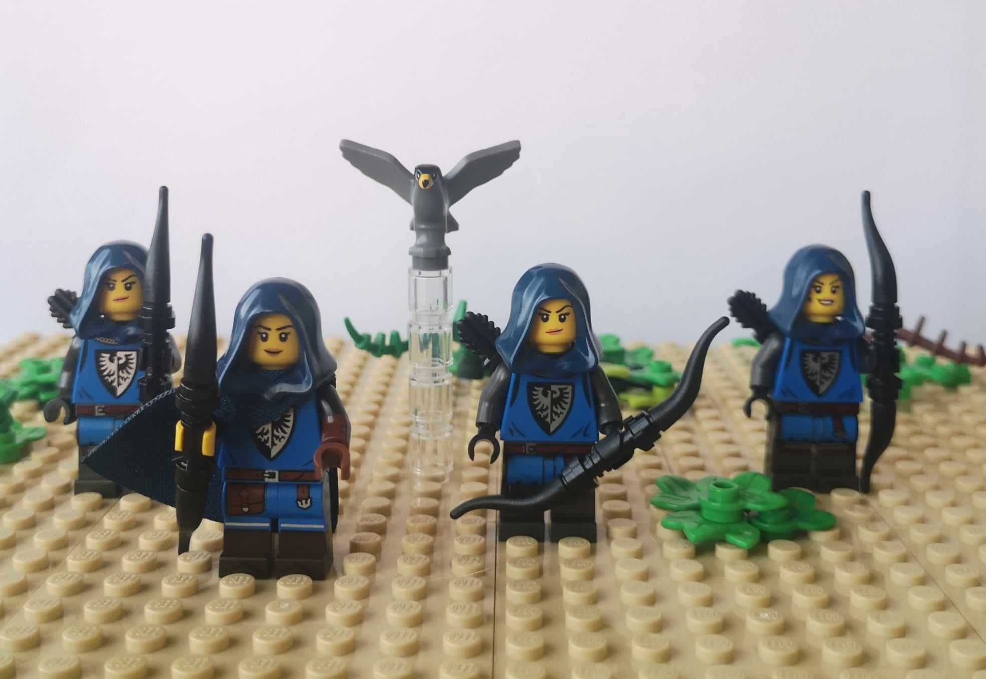 Комплекти Лего минифигурки Черни Соколи / Lego Black Falcon