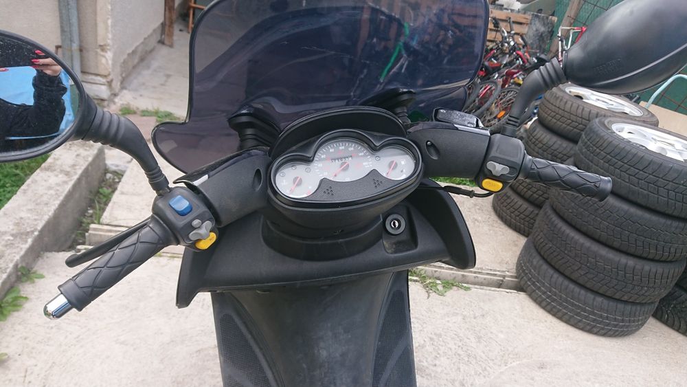 Скутер Yamaha Yp125R