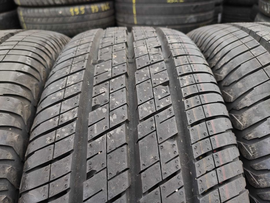 4бр Нови Летни Гуми 215 65 15 С - Continental