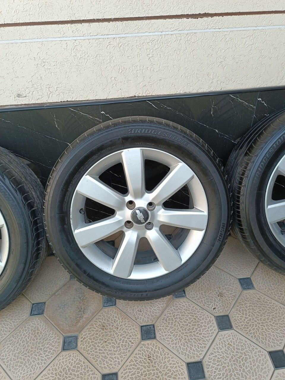 Kobalt Diska balon225 55 R17 Holati ideal ayibi yoq