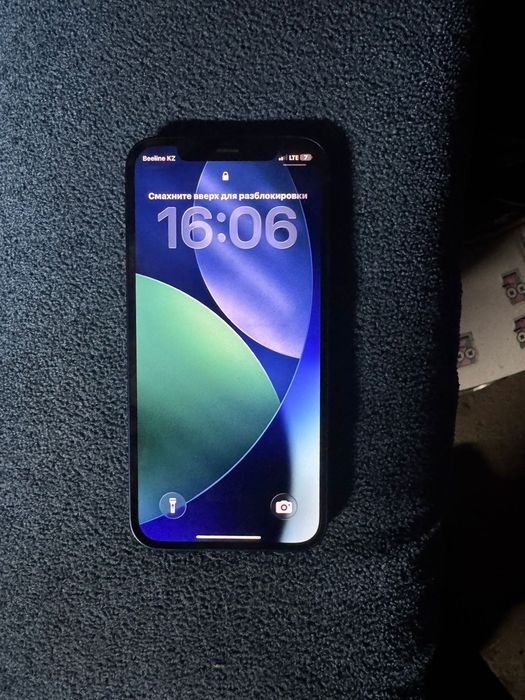 продам 12 айфон.