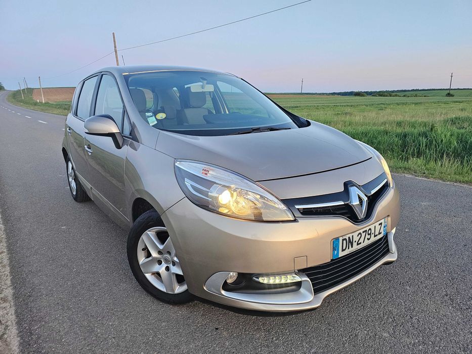 RENAULT SCENIC 1.5 DCI 110 CP Navi Pilot Automat