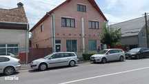 Casa de vanzare - complex imobiliar