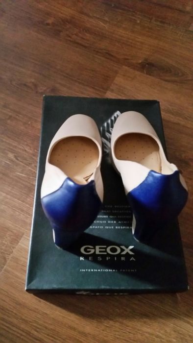 Pantofi din piele naturala geox