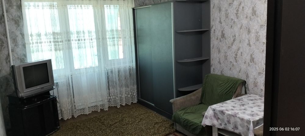 Продаётся (своя) 1-комн.квартира на 2-этаже. 3-м/р-н. Чирчик.