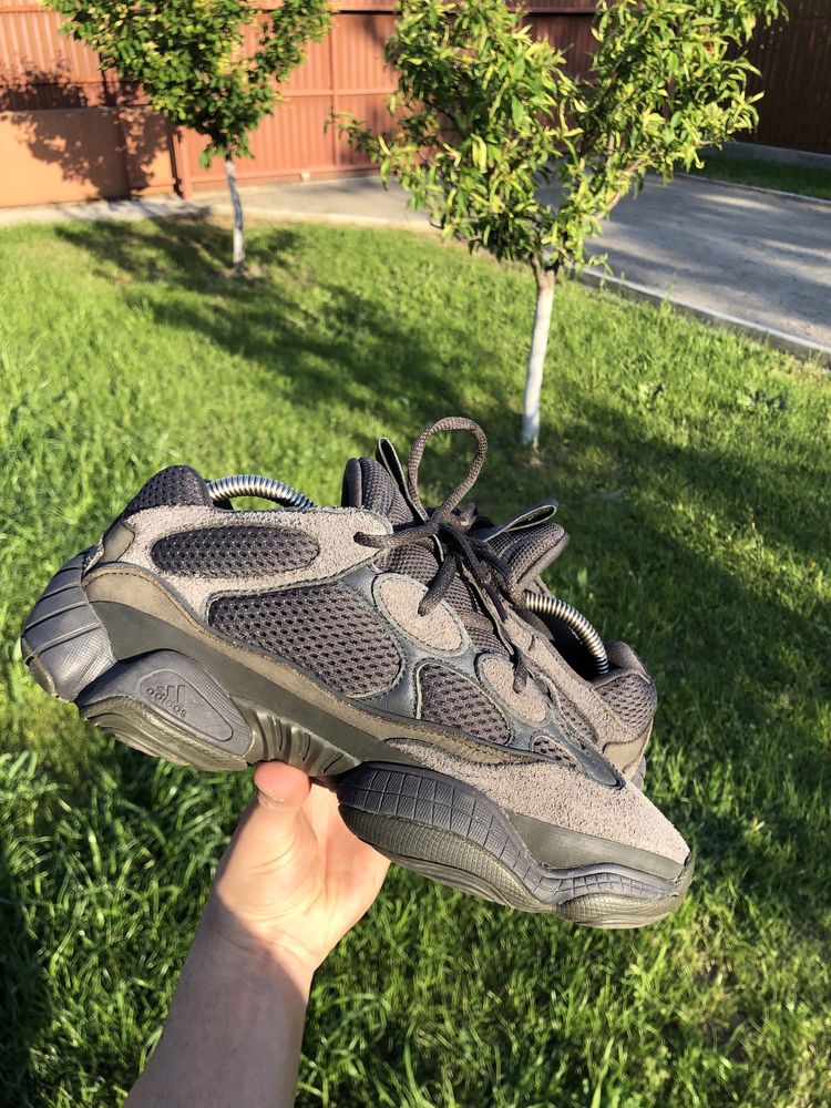 Adidas Yeezy 500 'UTILITY BLACK'