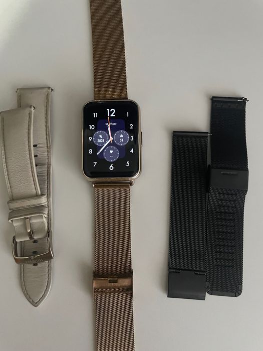 Смарт часовник Huawei watch fit 2