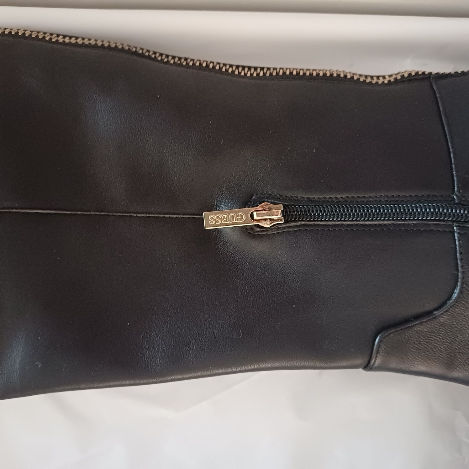 Guess  и Dolce & Gabana